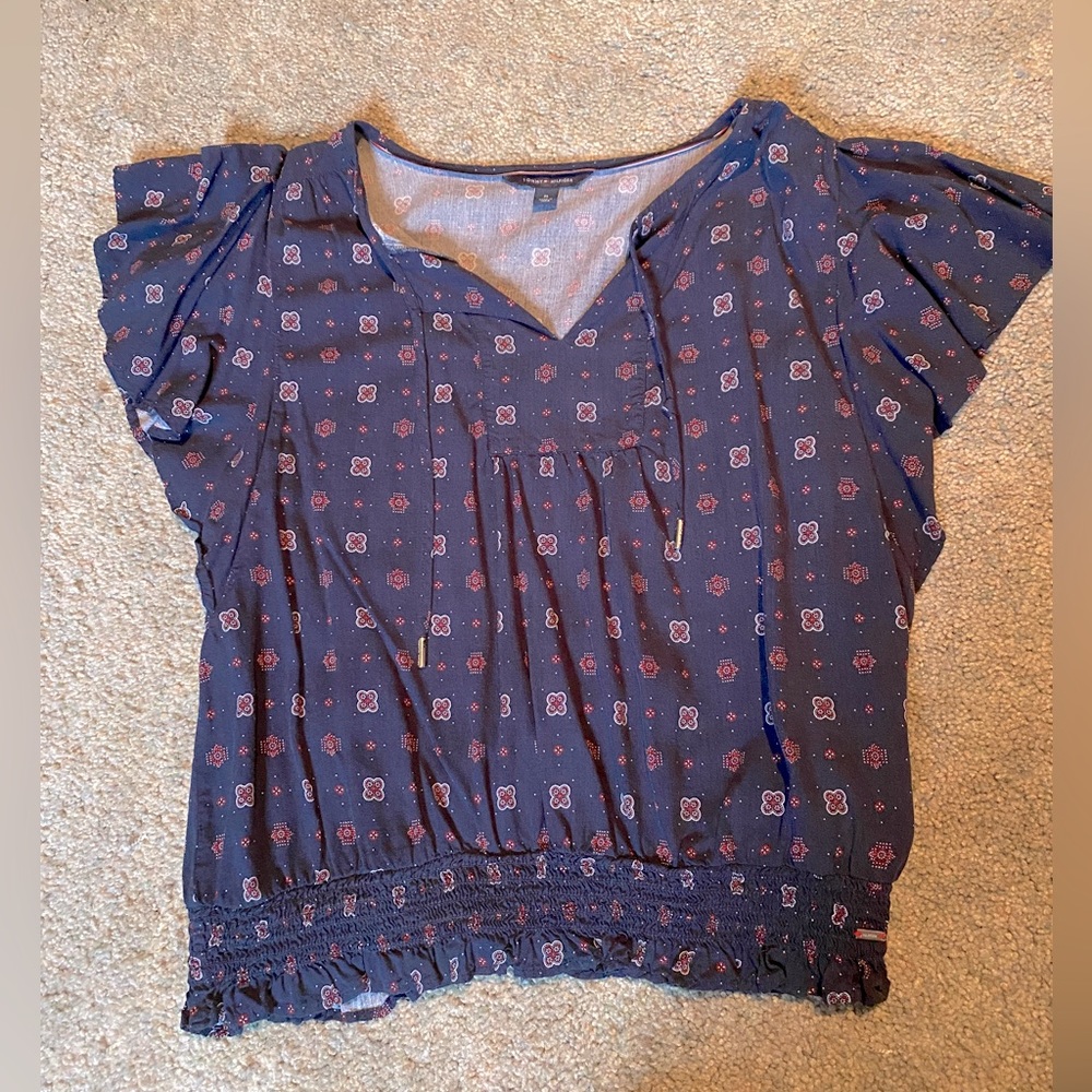 Ruffle sleeved blouse